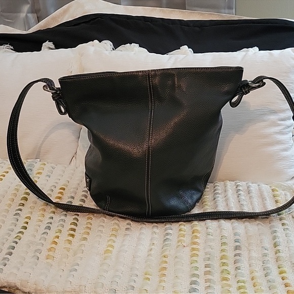 Tignanello Black Leather Bucket Style
Crossbody Bag - Picture 1 of 11
